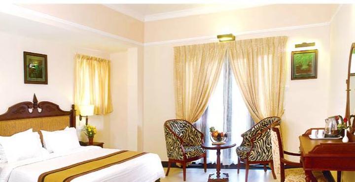 Grand Thekkady Hotel Kumily ภายนอก รูปภาพ