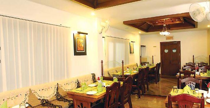 Grand Thekkady Hotel Kumily ภายนอก รูปภาพ