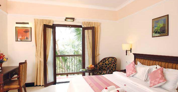 Grand Thekkady Hotel Kumily ภายนอก รูปภาพ