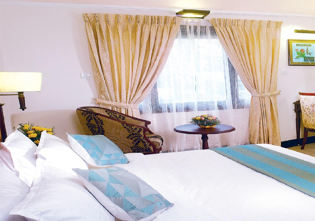 Grand Thekkady Hotel Kumily ภายนอก รูปภาพ