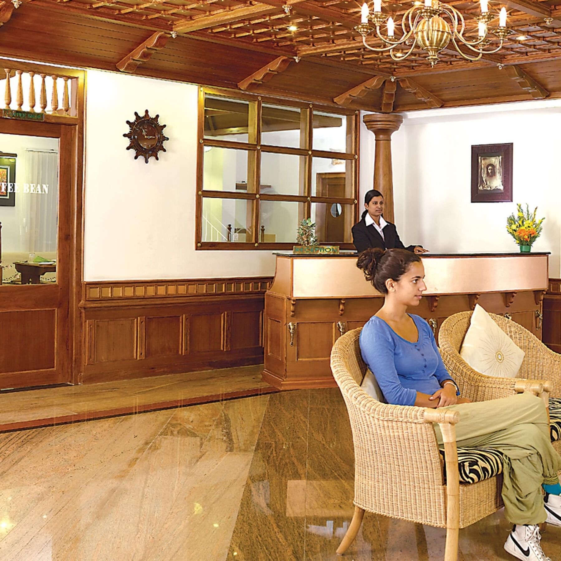 Grand Thekkady Hotel Kumily ภายนอก รูปภาพ